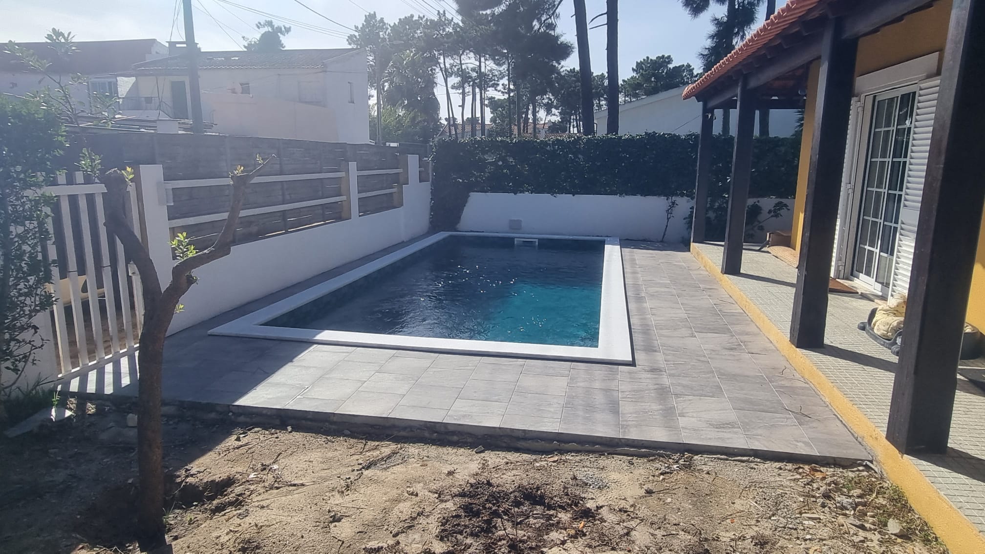 Ruceel - Piscina em Aroeira