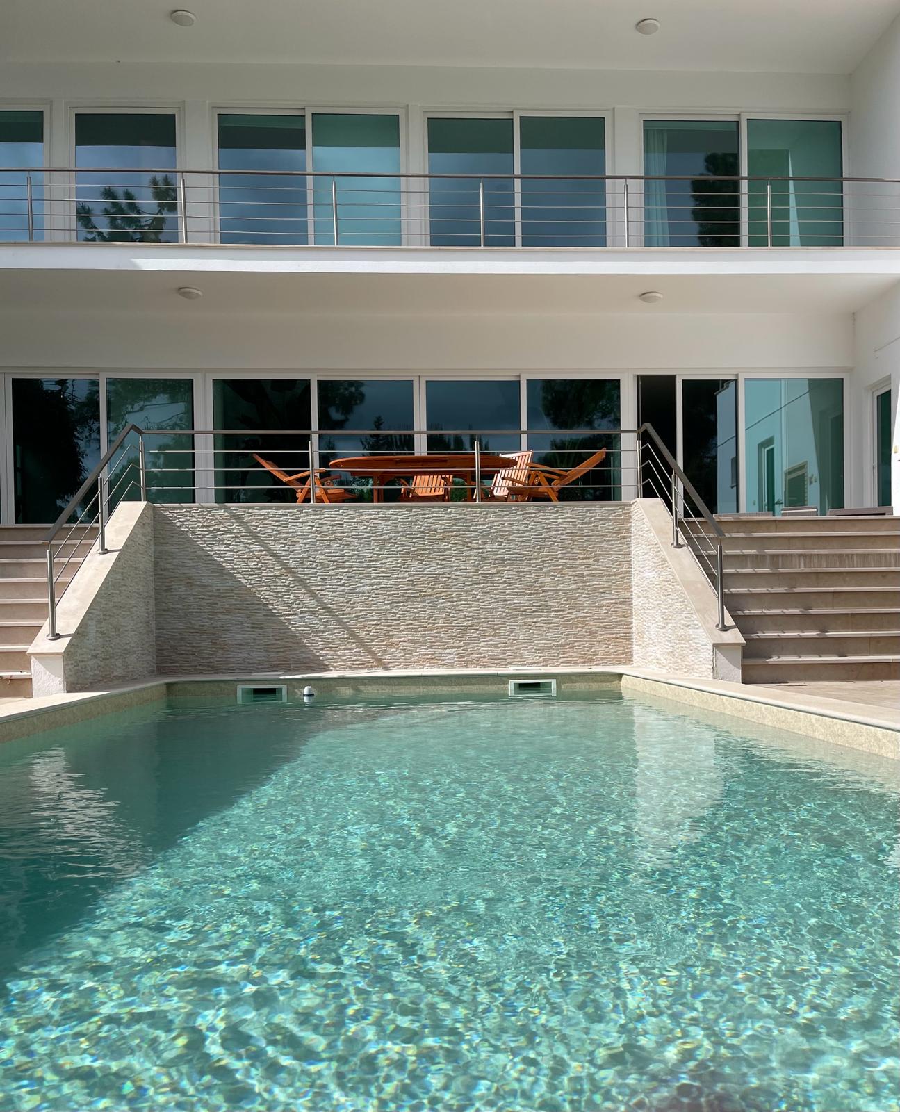 Ruceel – Uma nova piscina em Tróia Ruceel - Uma nova piscina em Tróia